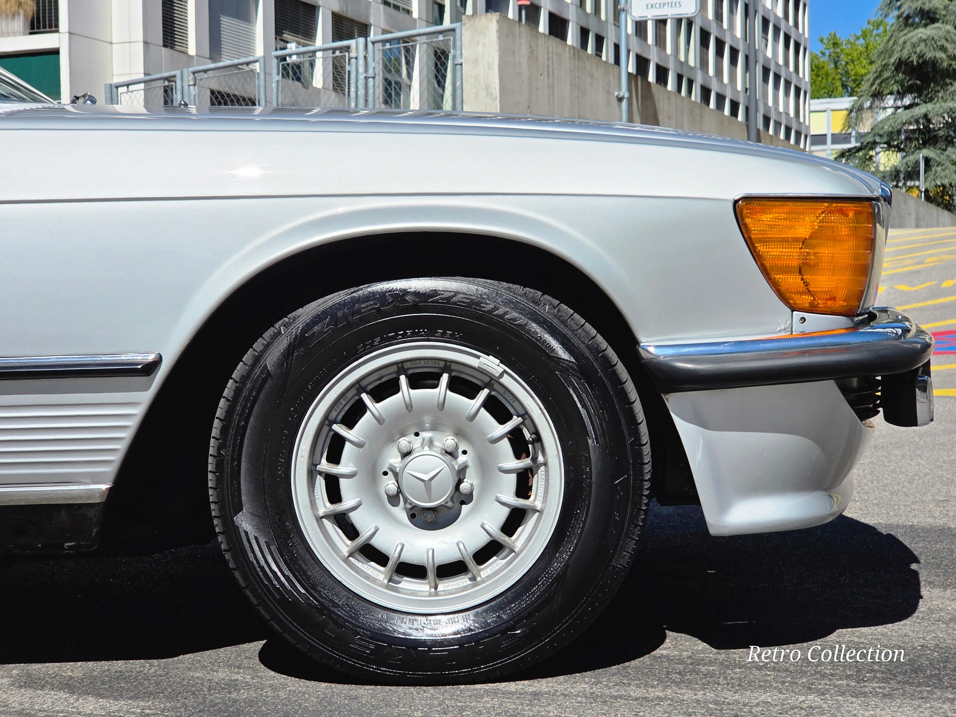MERCEDES-BENZ 380 SL Automatic - excellent état- hard-top- intérieur cuir- spoiler AMG - expertisée vétéran 01.2024.-image-5