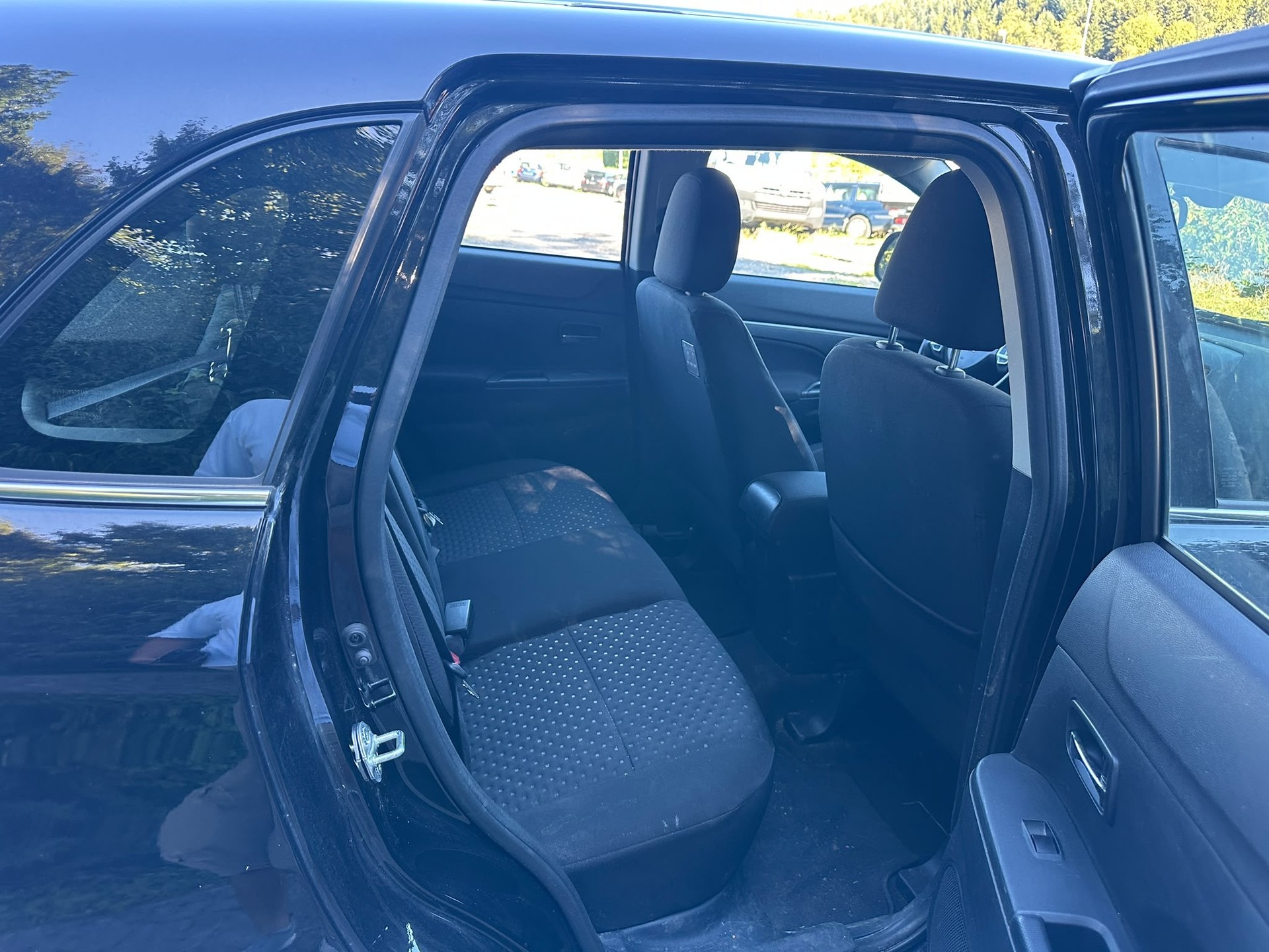 MITSUBISHI ASX 1.8 DID Invite 4WD-image-10