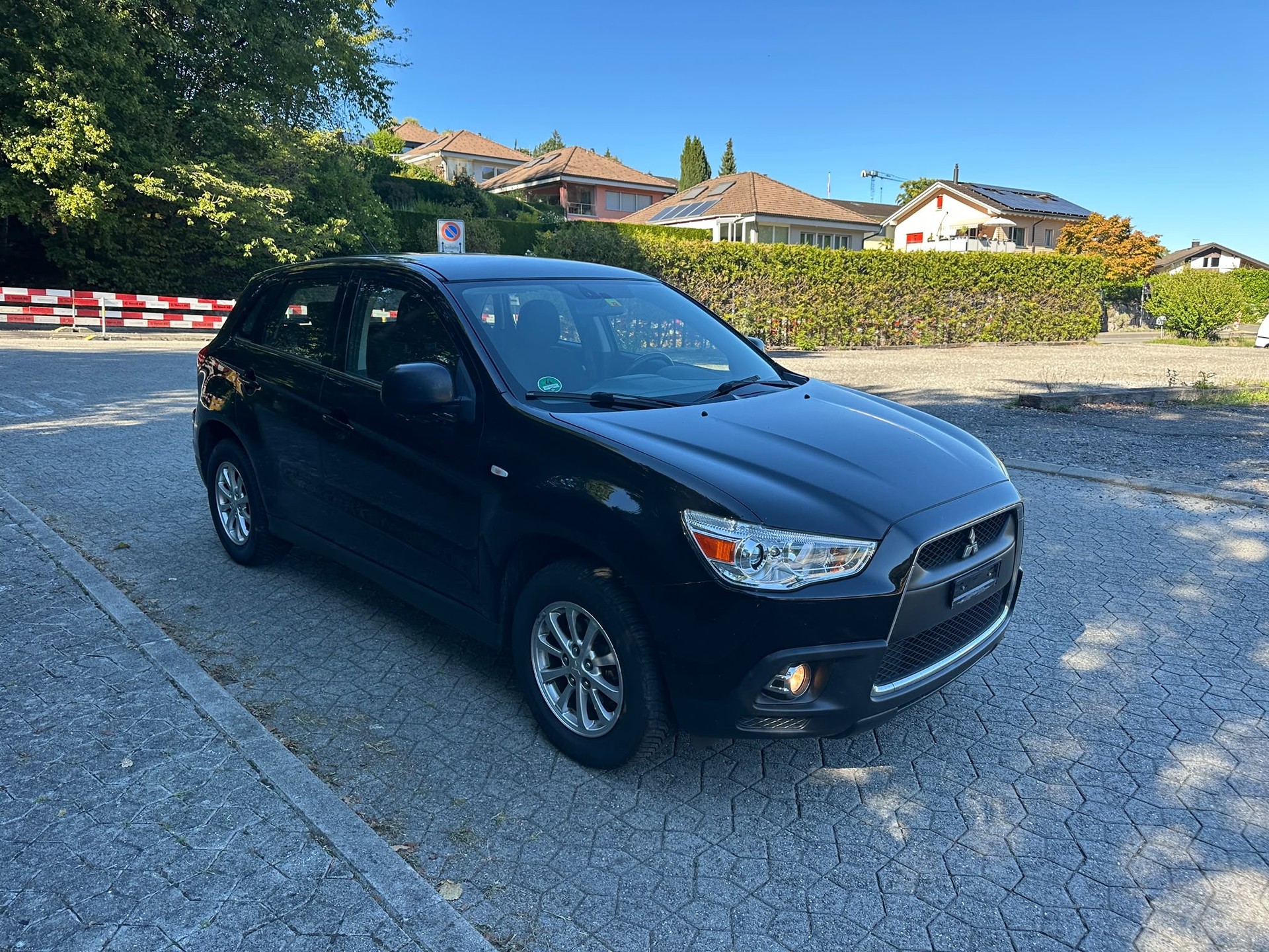 MITSUBISHI ASX 1.8 DID Invite 4WD-image-1