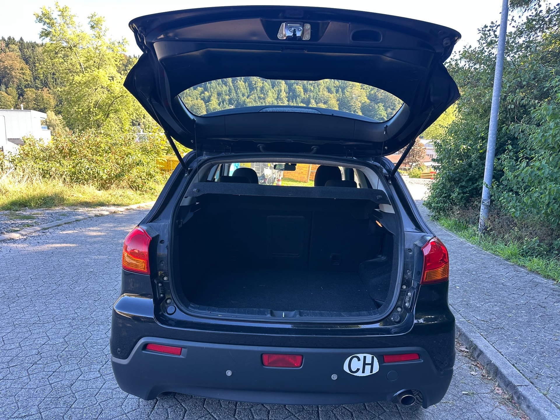 MITSUBISHI ASX 1.8 DID Invite 4WD-image-11