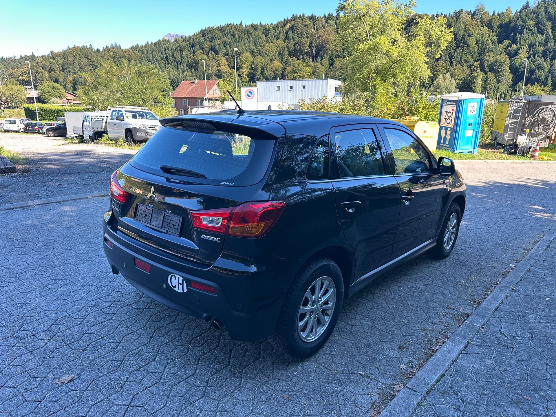 MITSUBISHI ASX 1.8 DID Invite 4WD-image-3