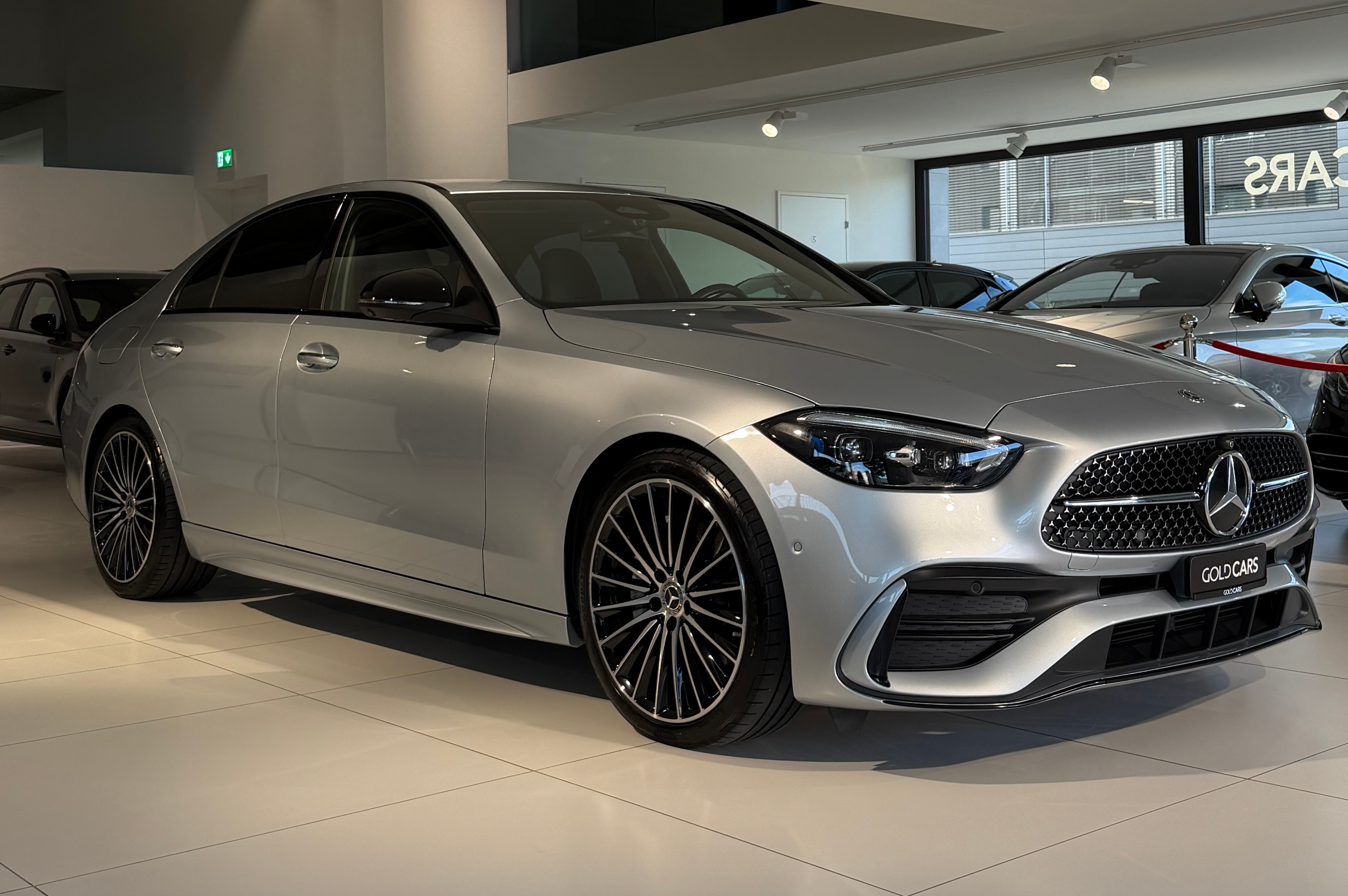 MERCEDES-BENZ C 200 4Matic AMG Line — slika 1