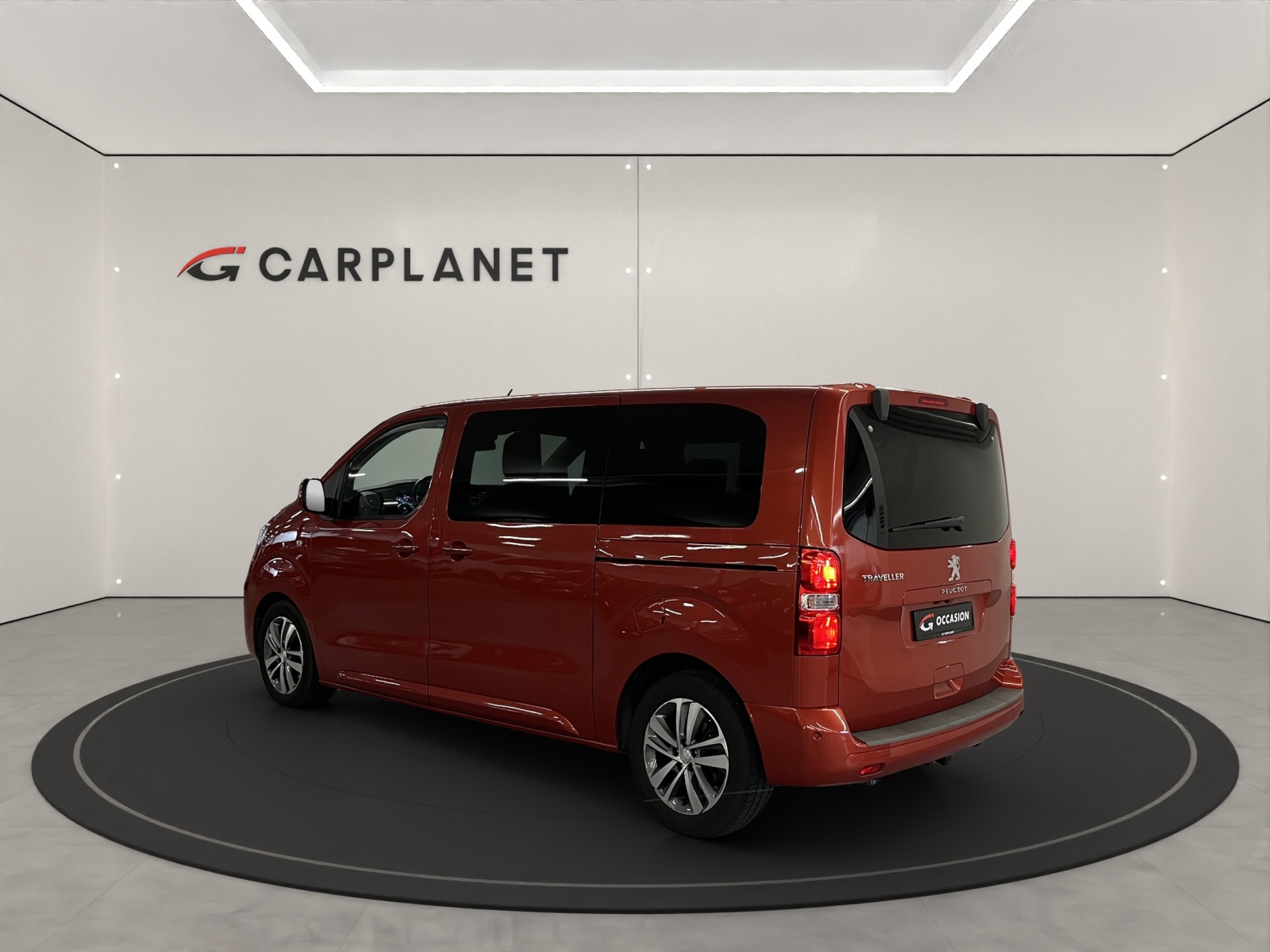 PEUGEOT Traveller Standard 2.0 BlueHDi 180 Business S/S-image-3