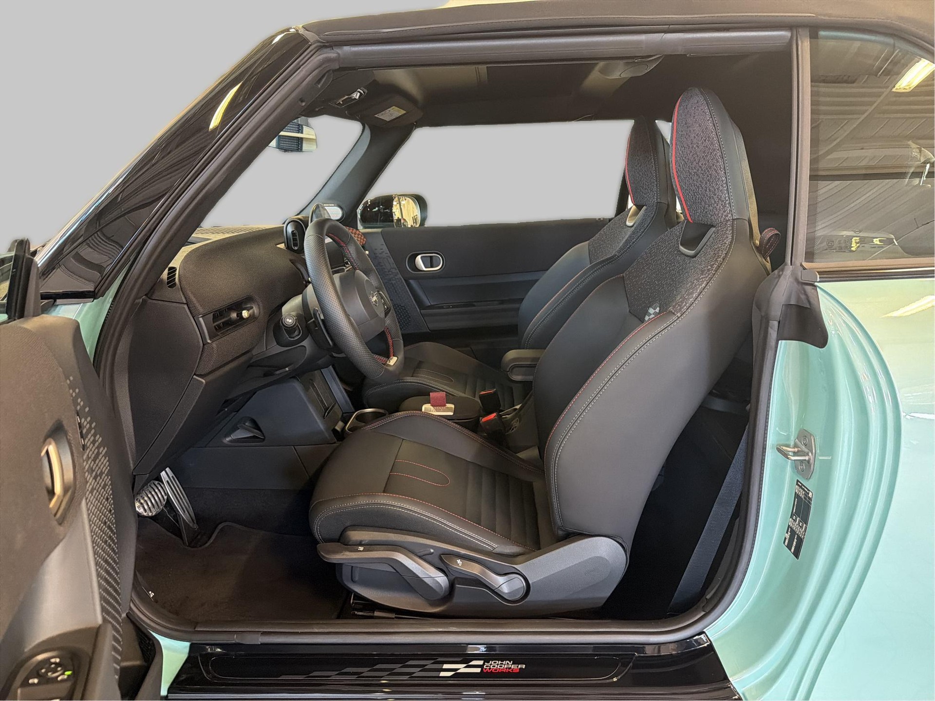 MINI John Cooper Works Cabrio-image-13