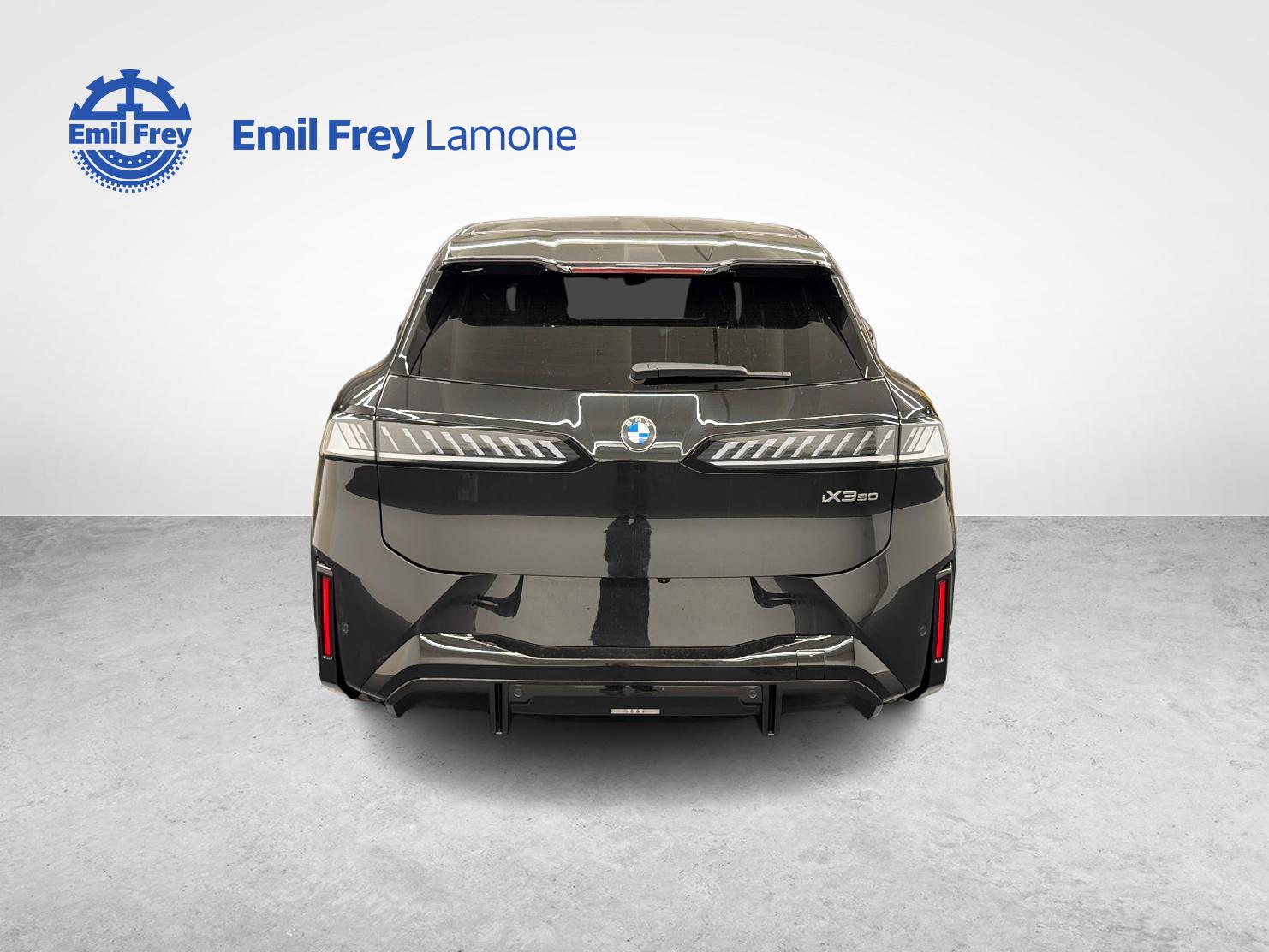 BMW iX3 50 xDrive-showroom-element-3