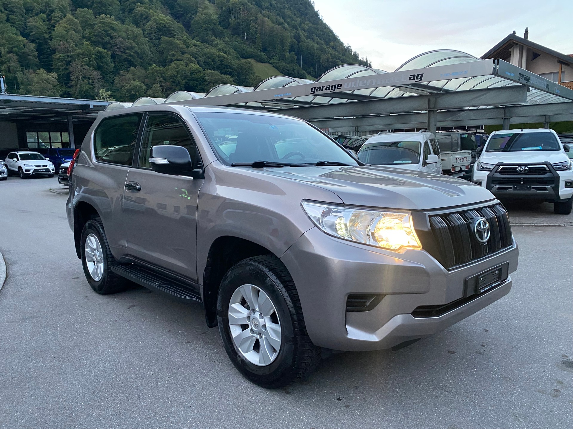 TOYOTA Land Cruiser 2.8TD Active-image-12