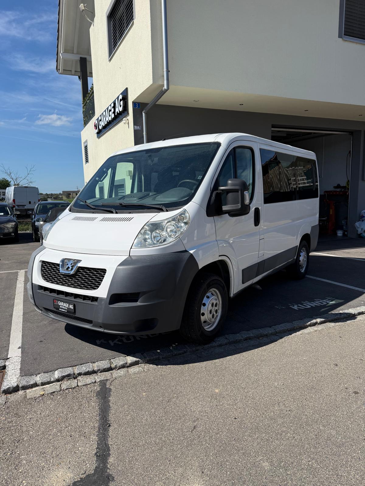 PEUGEOT Boxer 2.2 HDI 333 L2H2 9-Plätz-image-1