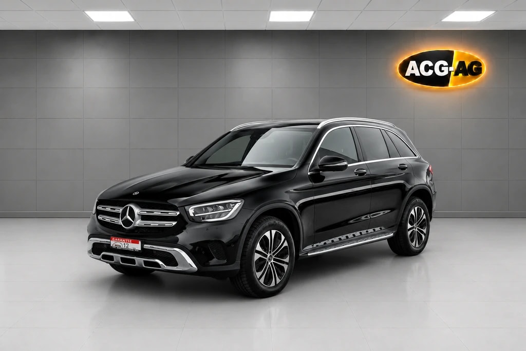 MERCEDES-BENZ GLC 300 e 4Matic 9G-Tronic ** NP 74'900.– ** Voll-Leder ** Panorama ** 360° ** Memory ** Navi **-image-2