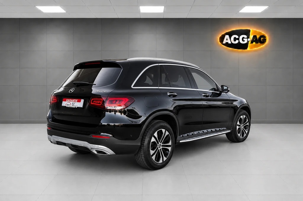 MERCEDES-BENZ GLC 300 e 4Matic 9G-Tronic ** NP 74'900.– ** Voll-Leder ** Panorama ** 360° ** Memory ** Navi **-image-5