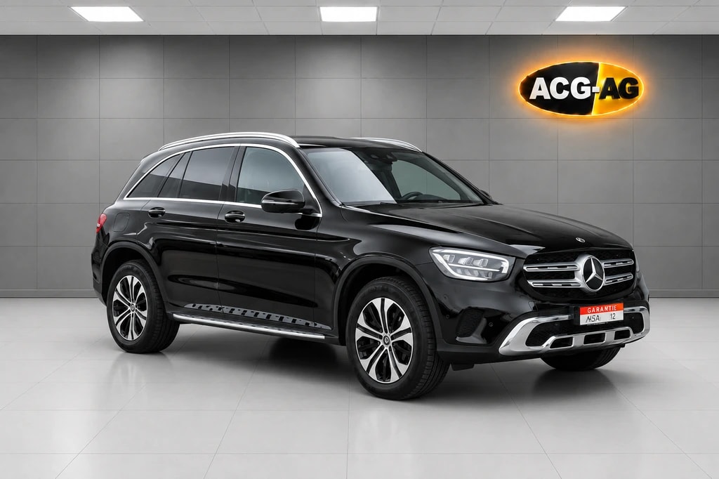 MERCEDES-BENZ GLC 300 e 4Matic 9G-Tronic ** NP 74'900.– ** Voll-Leder ** Panorama ** 360° ** Memory ** Navi **-image-0