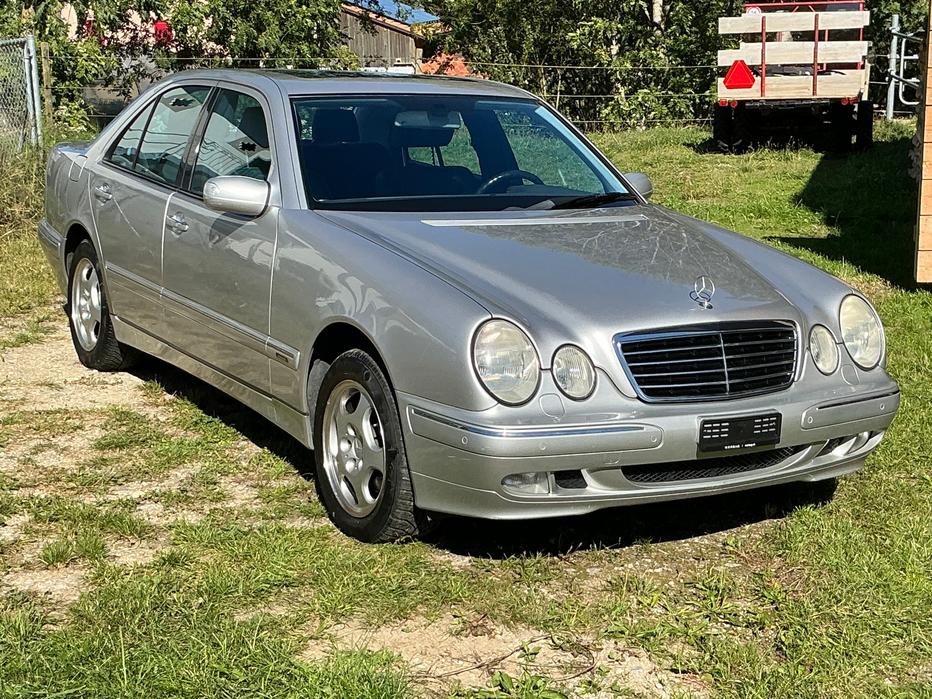 MERCEDES-BENZ E 320 V6 4Matic-image-0