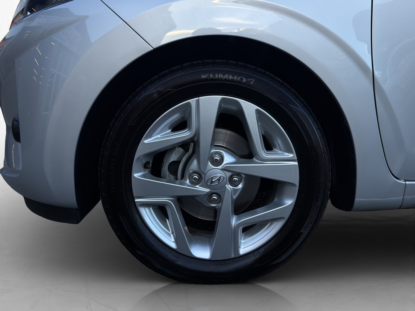 HYUNDAI i10 1.2 Amplia Automat-image-16