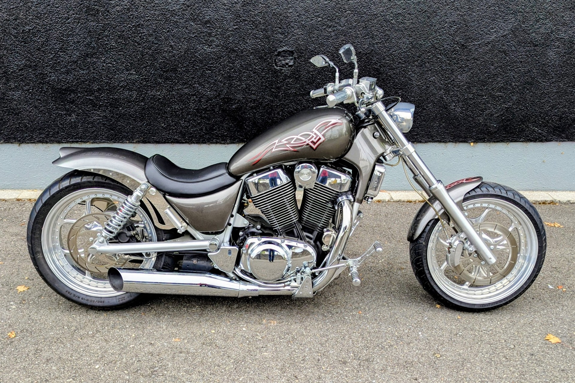 SUZUKI VS 1400