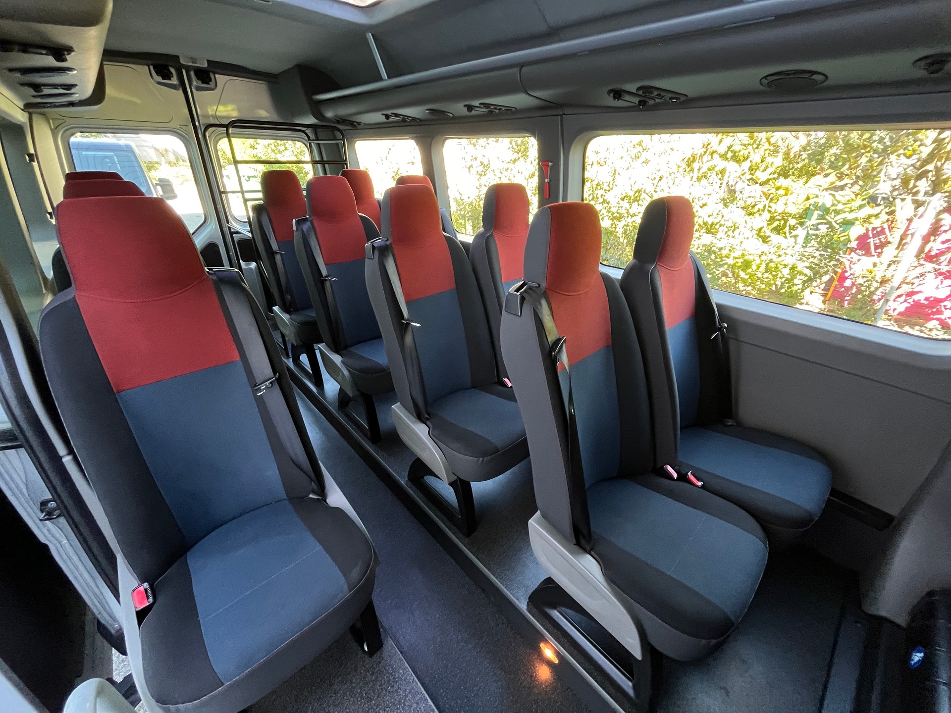RENAULT Master T39 2.3dCi Minibus 14 L3H2-image-9