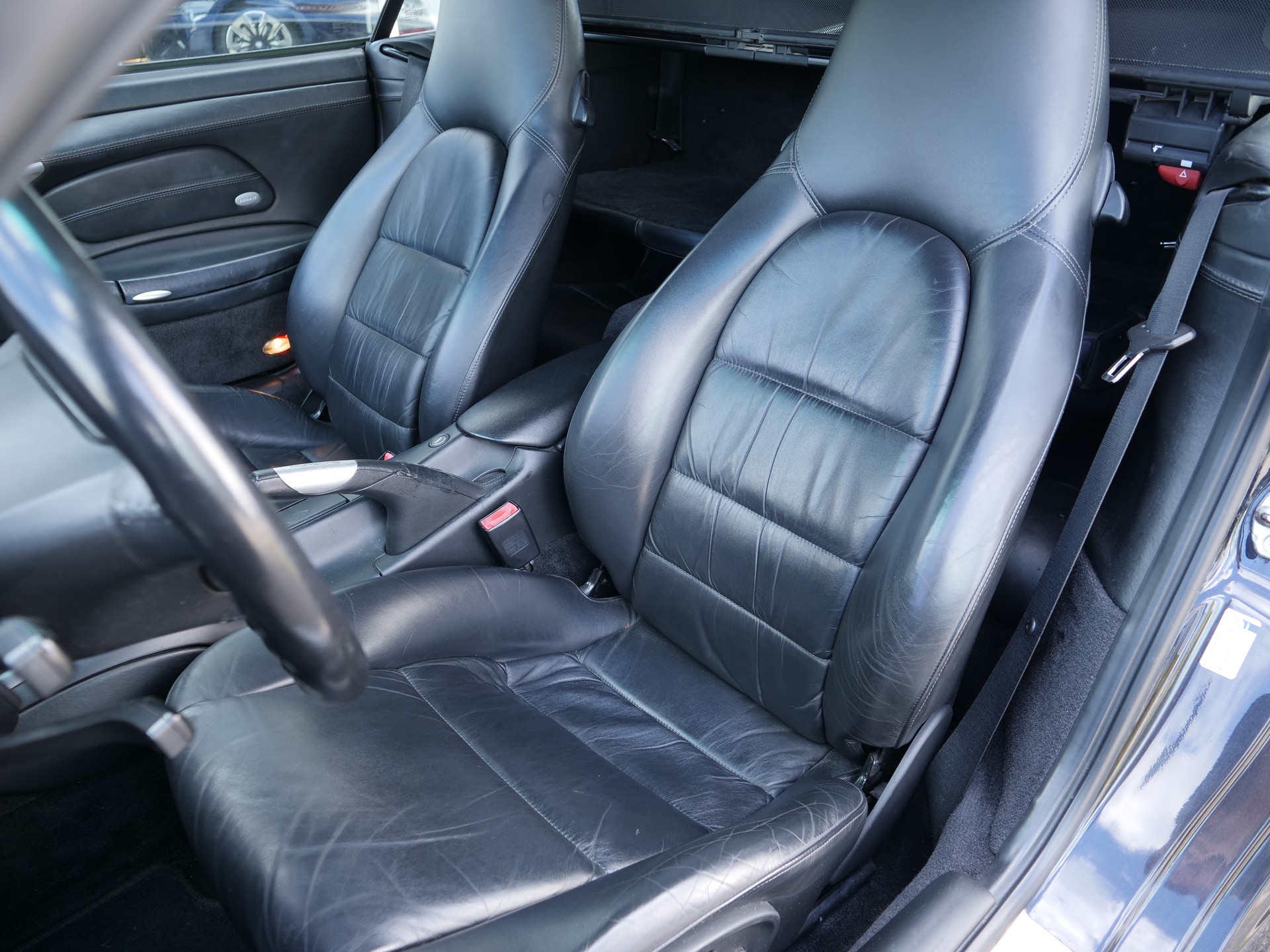 PORSCHE 911 Carrera 4 S Cabrio-image-8