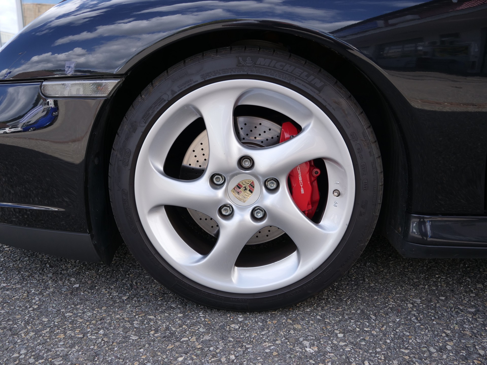PORSCHE 911 Carrera 4 S Cabrio-image-18