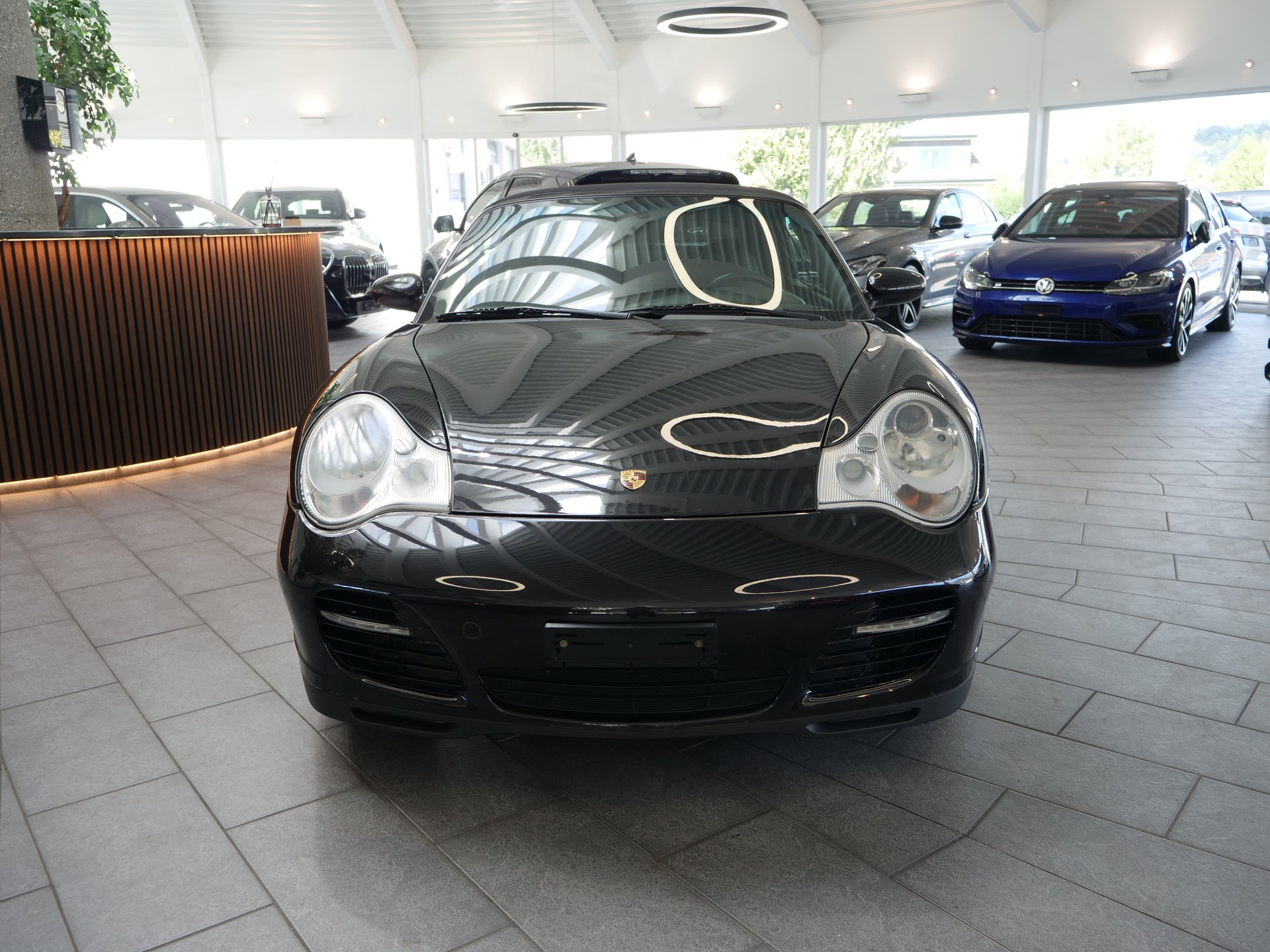 PORSCHE 911 Carrera 4 S Cabrio-image-5