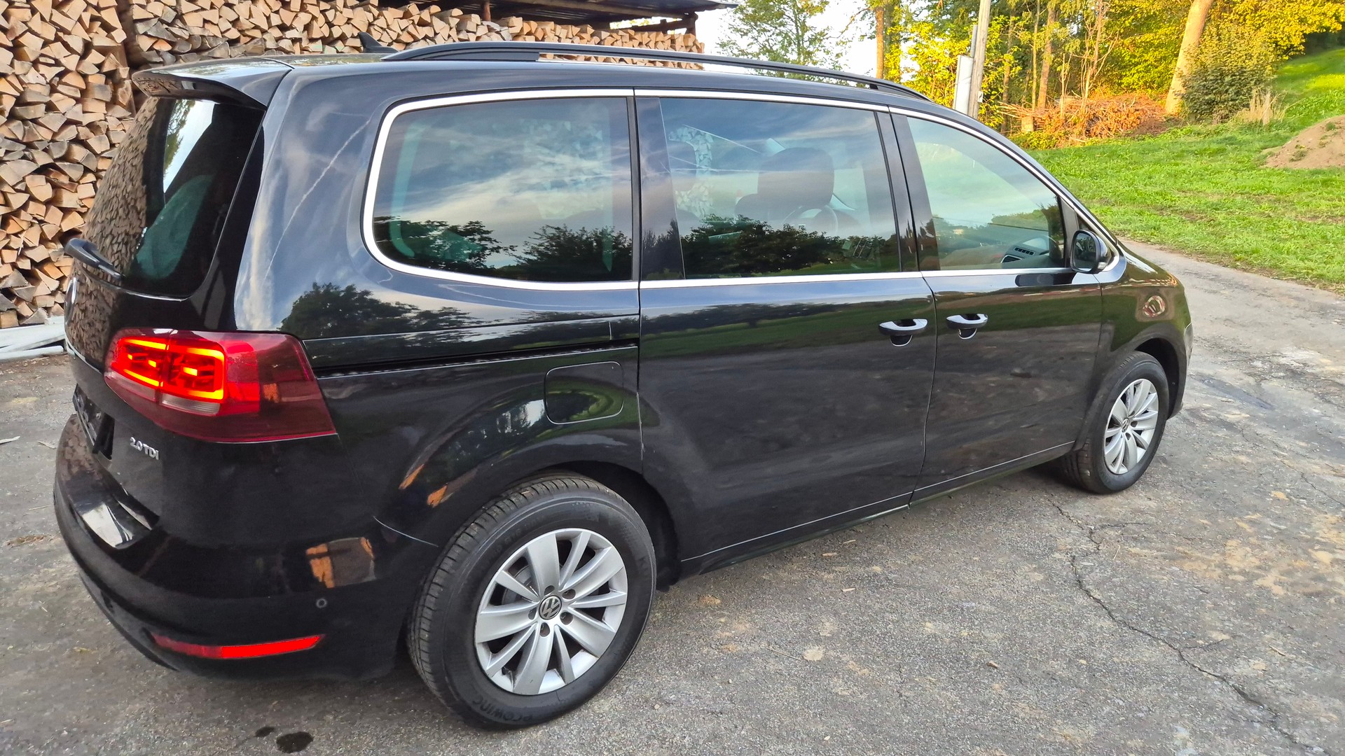 VW Sharan 2.0 TDI BMT Comfortline DSG-image-3