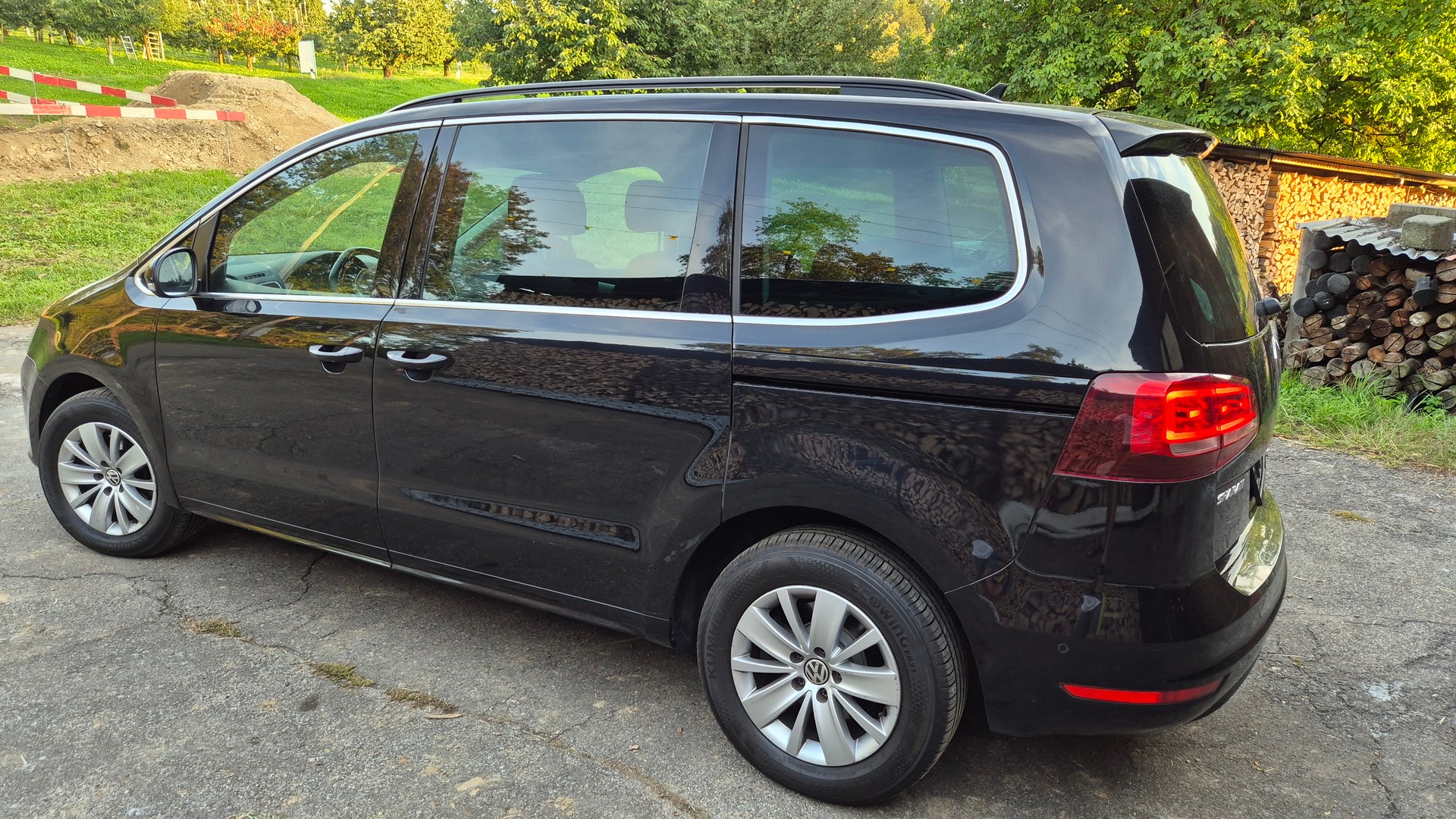VW Sharan 2.0 TDI BMT Comfortline DSG-image-7