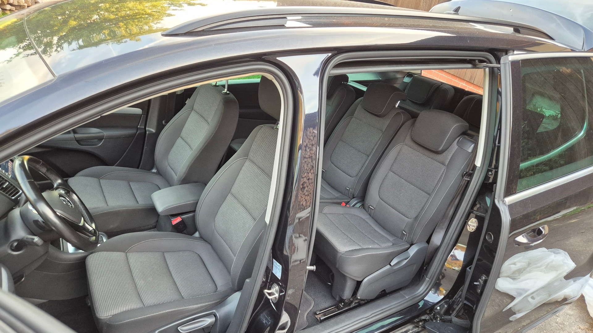 VW Sharan 2.0 TDI BMT Comfortline DSG-image-10
