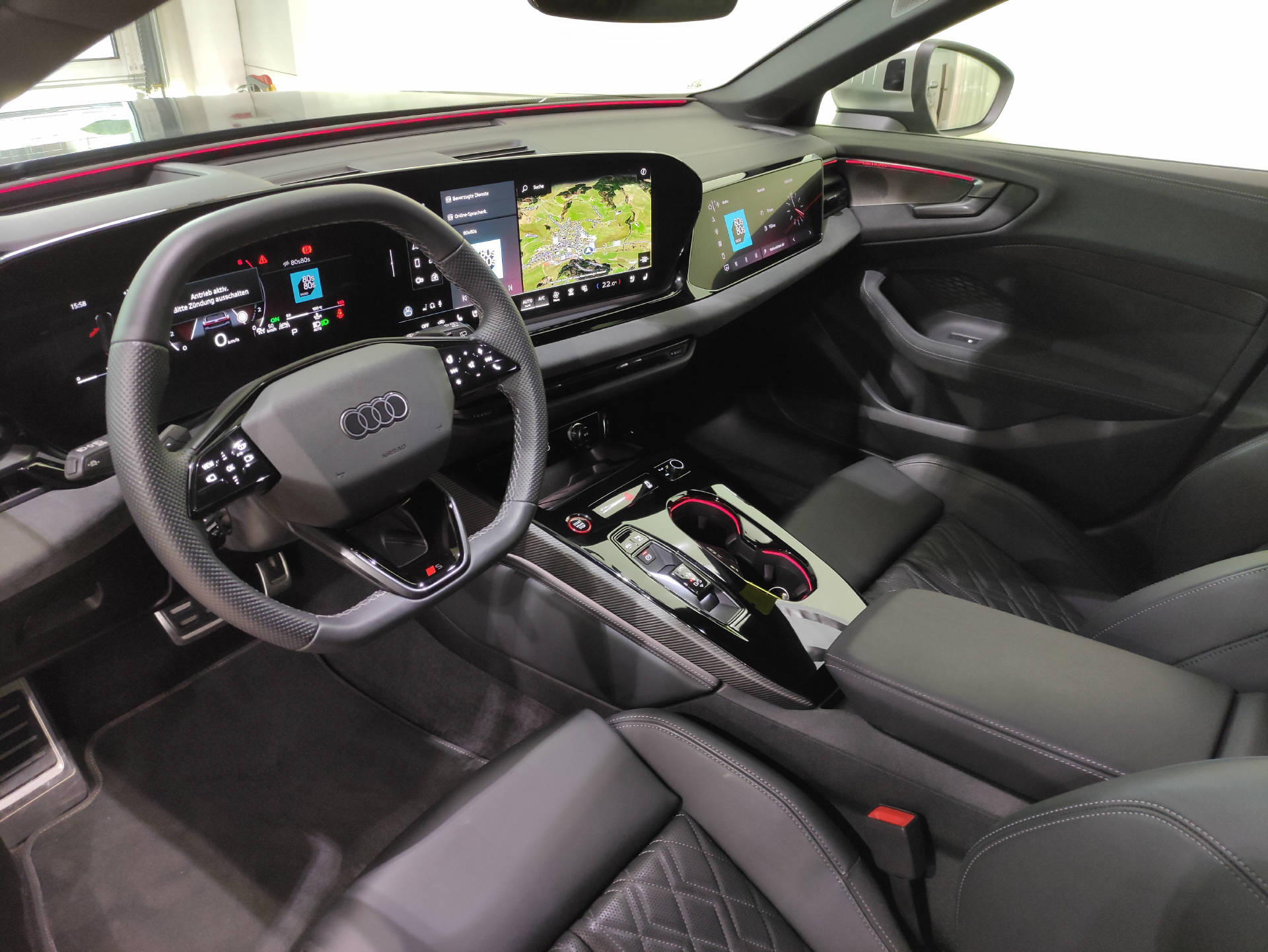 AUDI S5 Avant 3.0 V6 TFSI quattro S-Tronic-image-4
