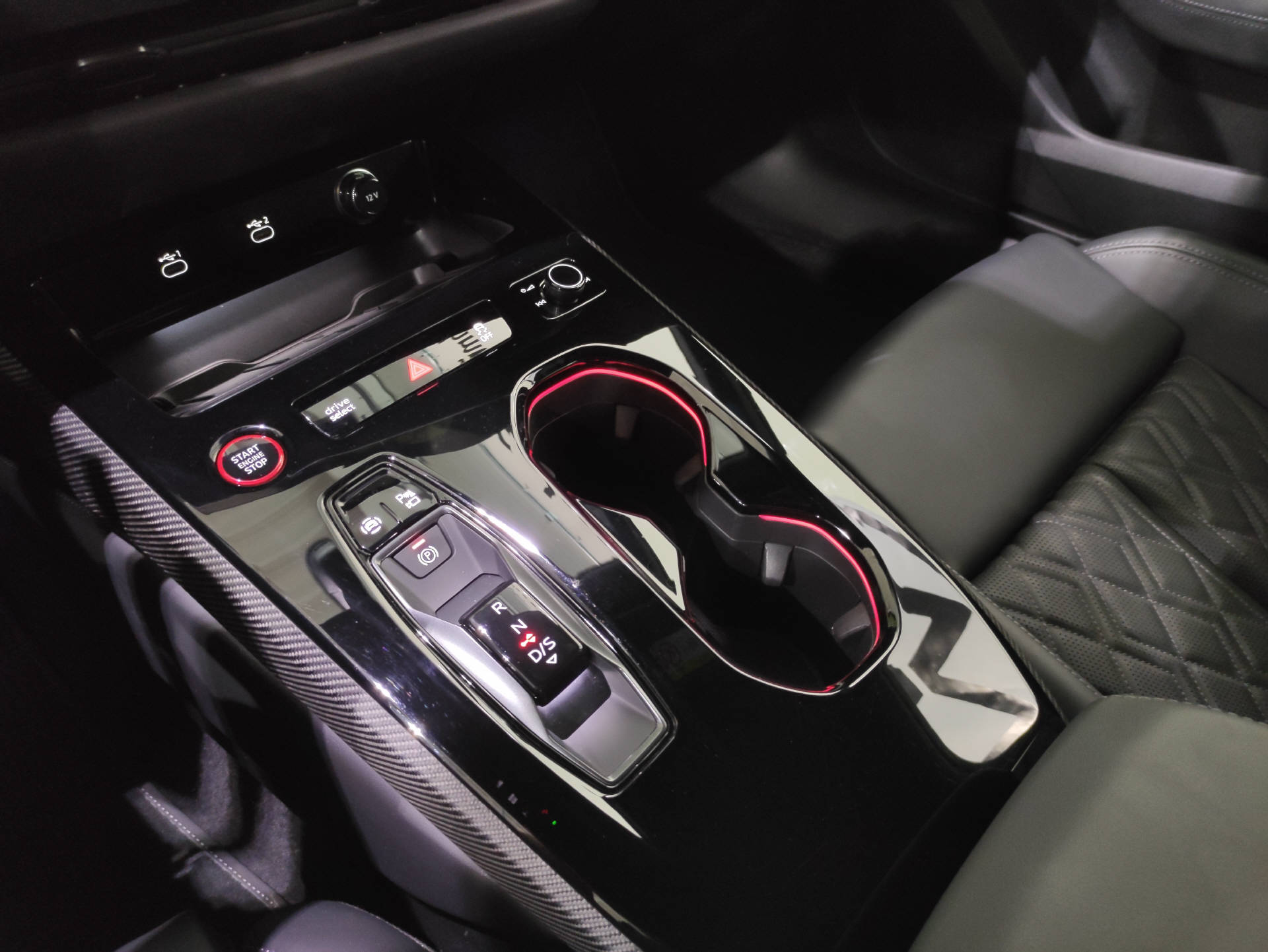 AUDI S5 Avant 3.0 V6 TFSI quattro S-Tronic-image-14