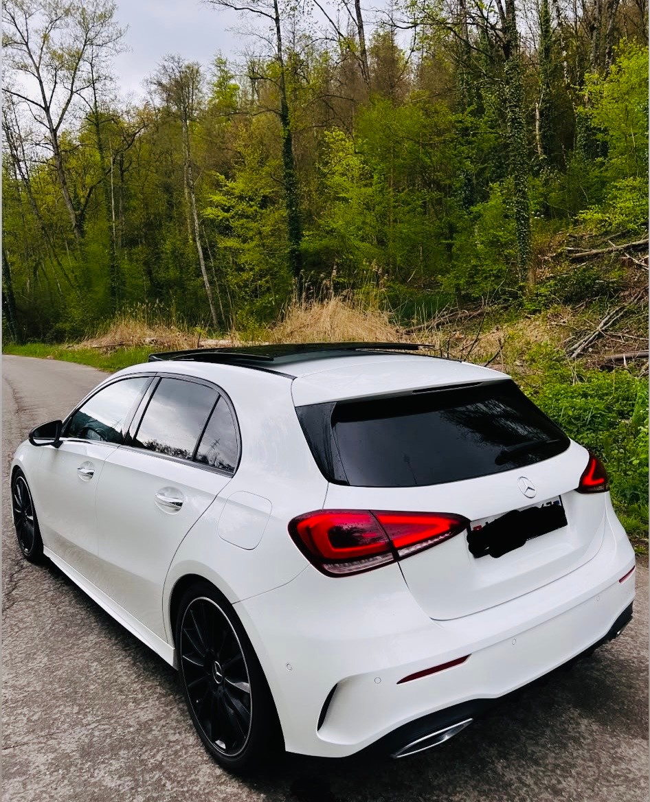 MERCEDES-BENZ A 200 d AMG Line 8G-DCT-image-5