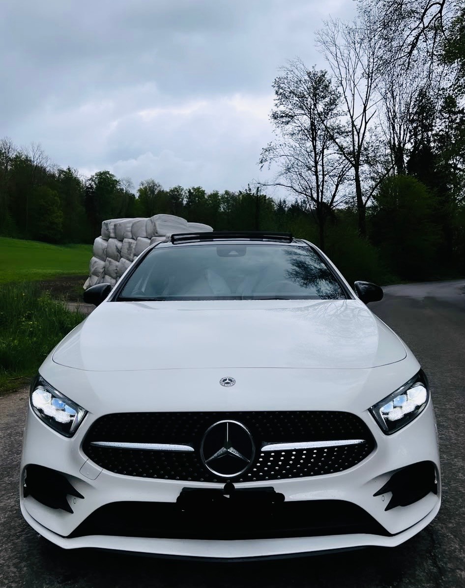 MERCEDES-BENZ A 200 d AMG Line 8G-DCT-image-0