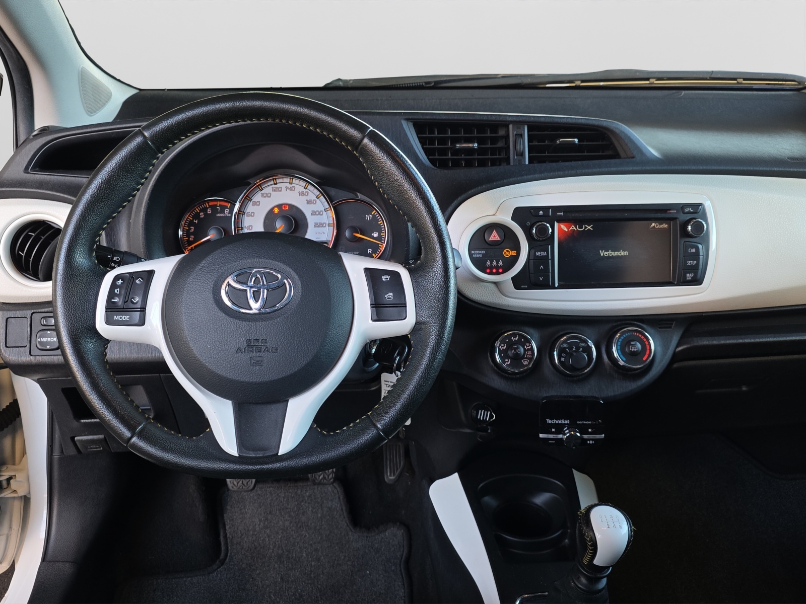 TOYOTA Yaris 1.33 VVT-i Trend-image-10