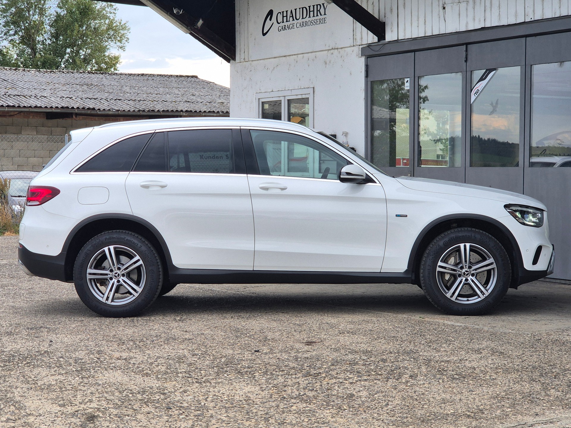MERCEDES-BENZ GLC 300 e 4Matic 9G-Tronic-image-4