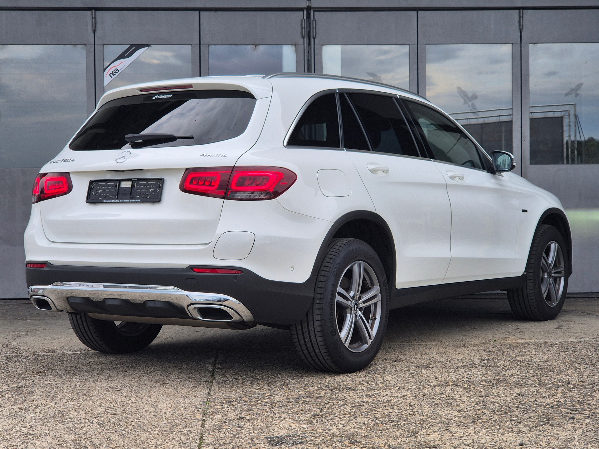 MERCEDES-BENZ GLC 300 e 4Matic 9G-Tronic-image-5
