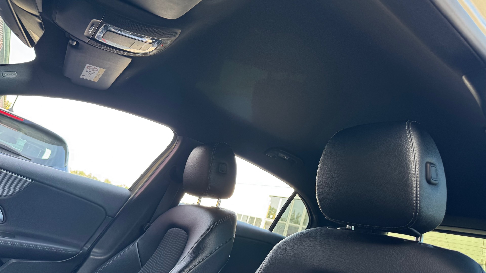 MERCEDES-BENZ A 180 7G-DCT-image-13