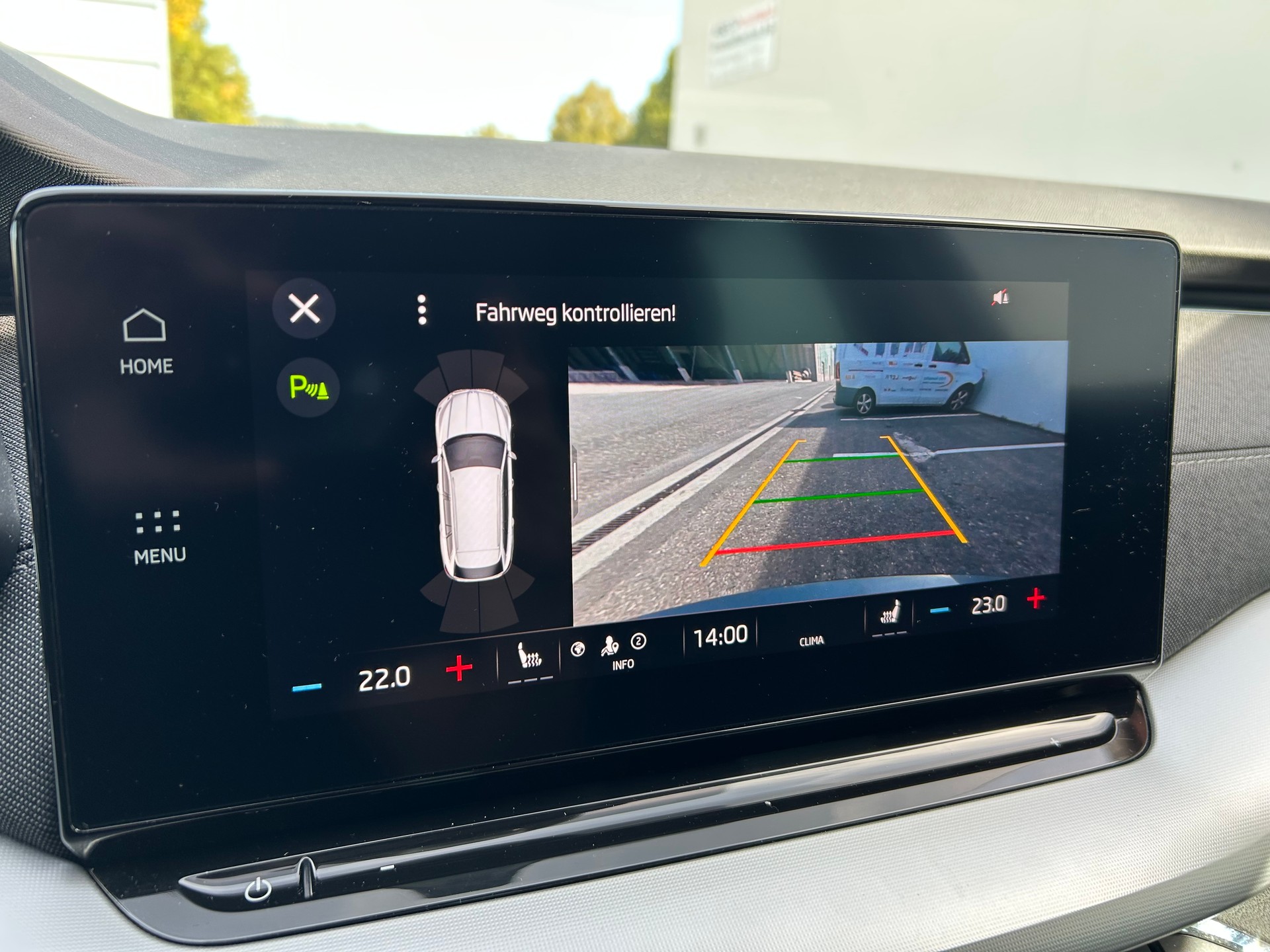 SKODA Octavia Combi 1.0 TSI mHEV DSG Ambition-image-12