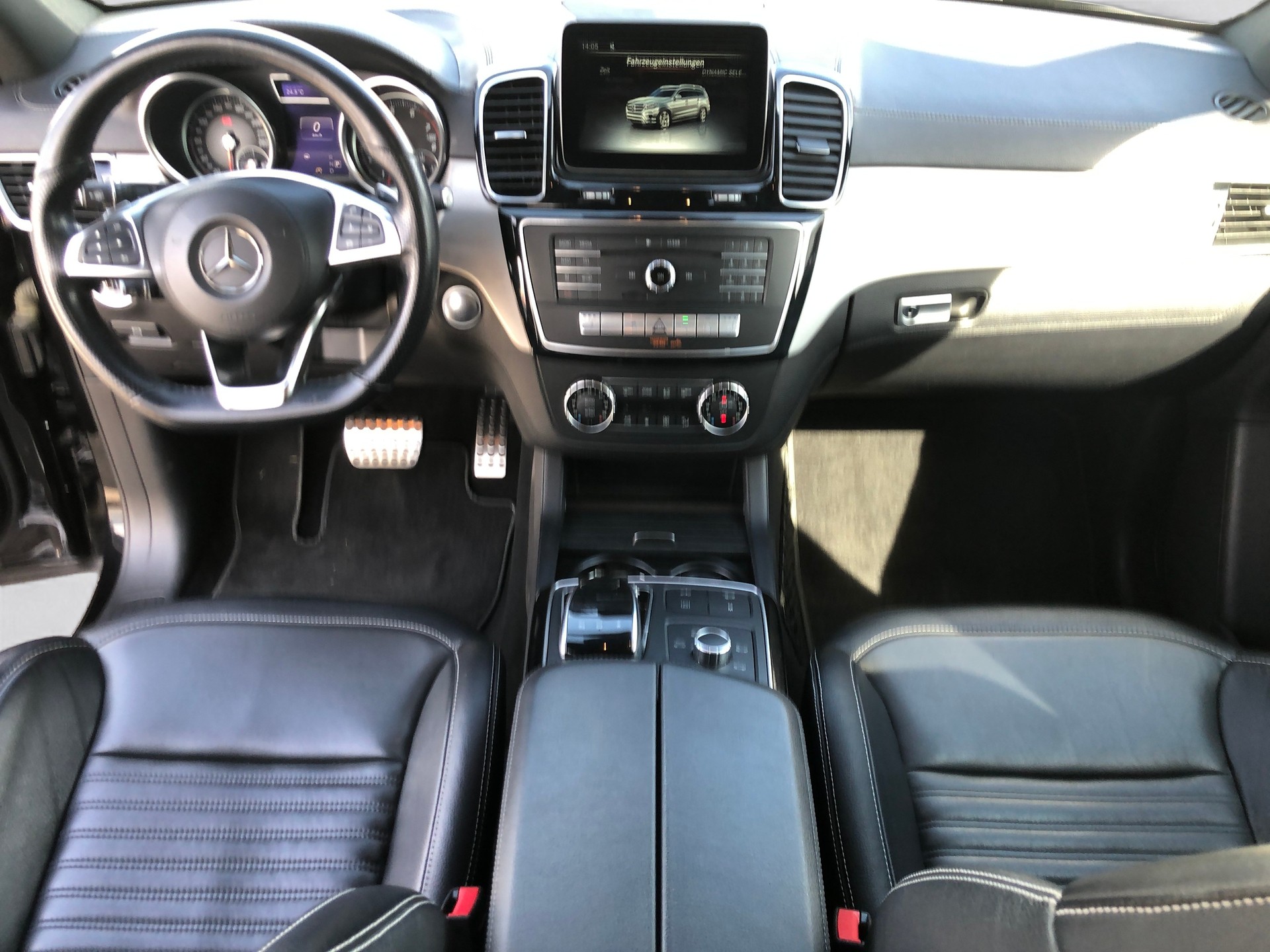 MERCEDES-BENZ GLS 400 4Matic 9G-Tronic-image-12