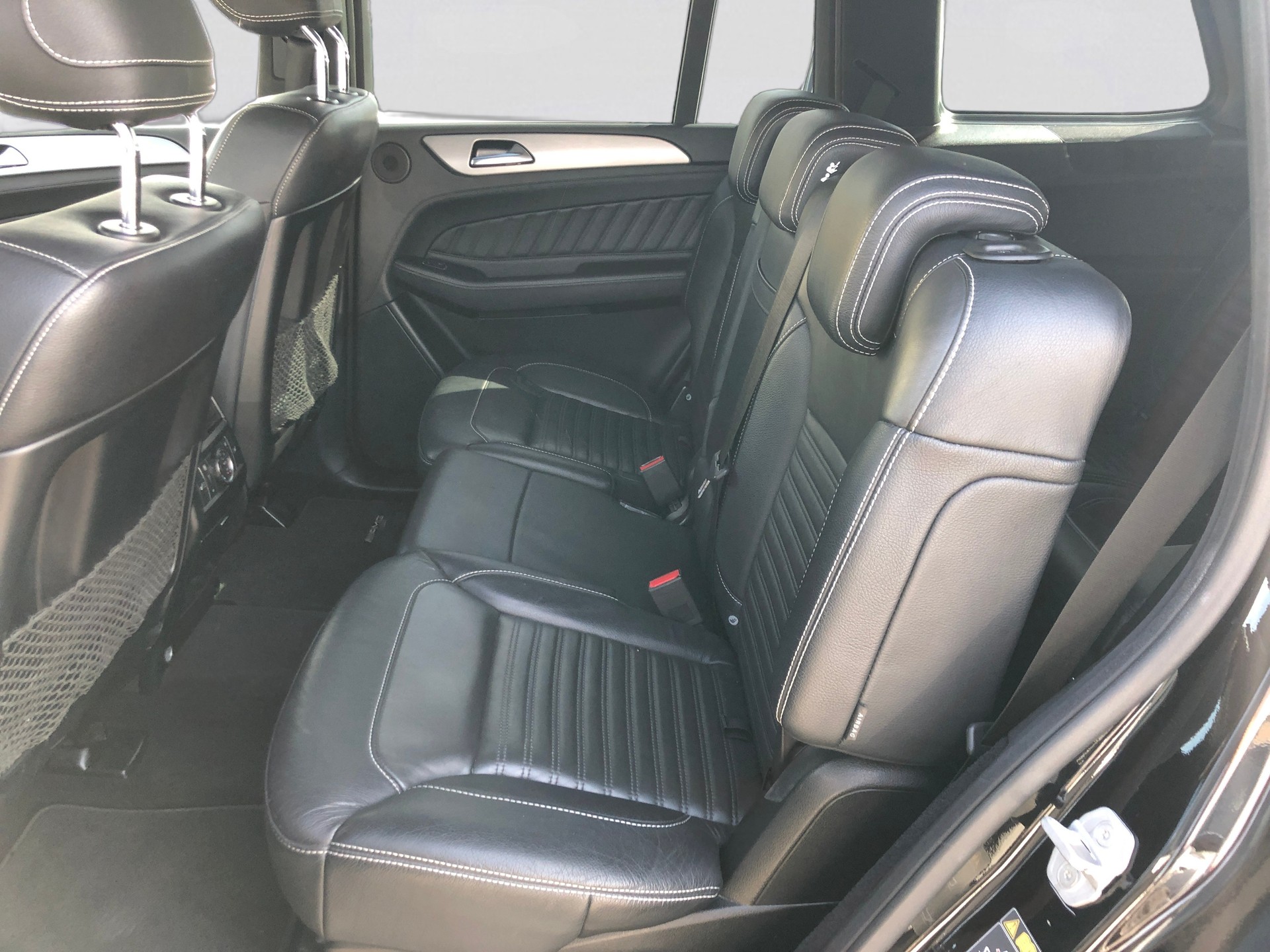 MERCEDES-BENZ GLS 400 4Matic 9G-Tronic-image-22