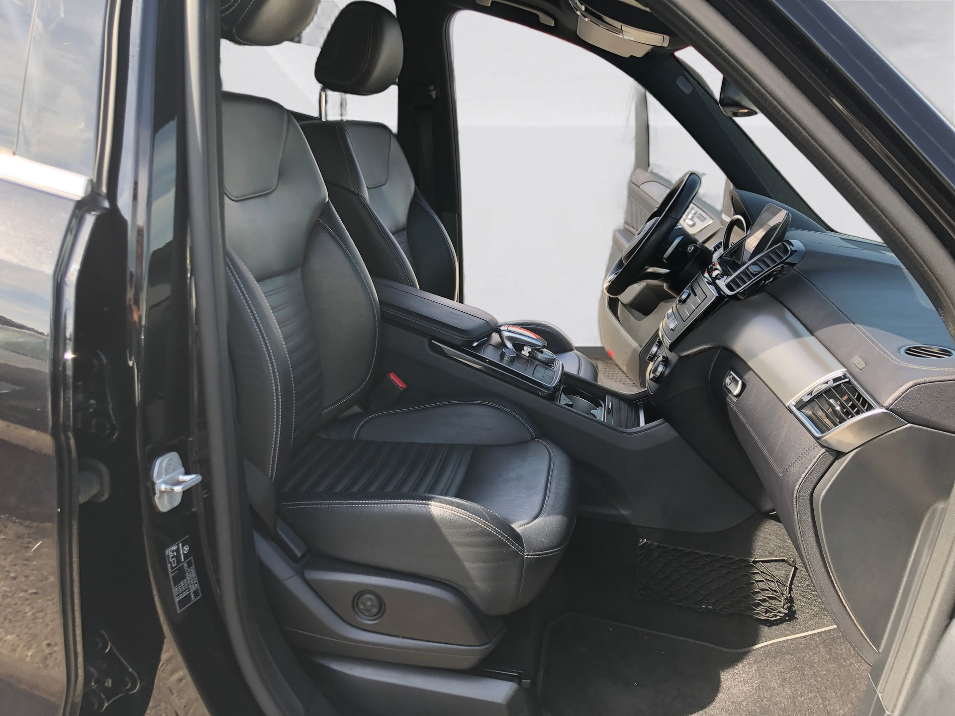 MERCEDES-BENZ GLS 400 4Matic 9G-Tronic-image-16
