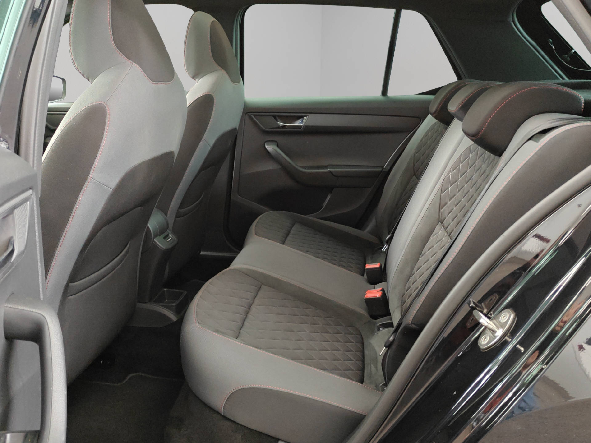 SKODA Fabia 1.0 TSI Monte Carlo DSG-image-5