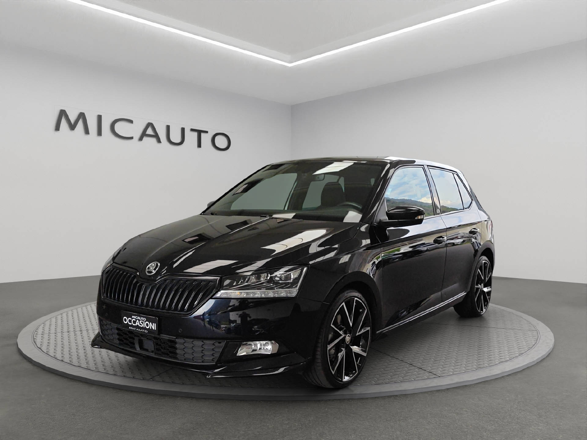 SKODA Fabia 1.0 TSI Monte Carlo DSG-image-3