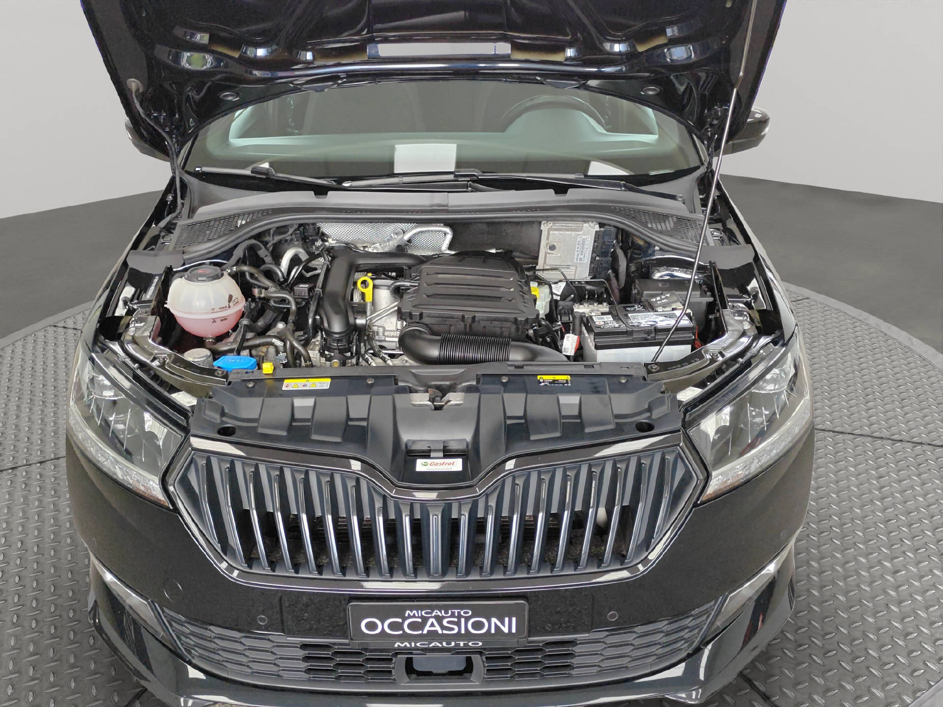 SKODA Fabia 1.0 TSI Monte Carlo DSG-image-15
