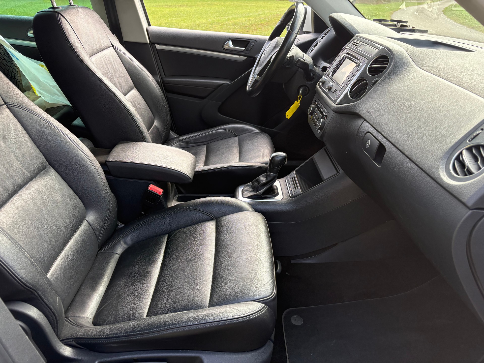 VW Tiguan 2.0 TSI R-Line Design 4Motion DSG-image-7