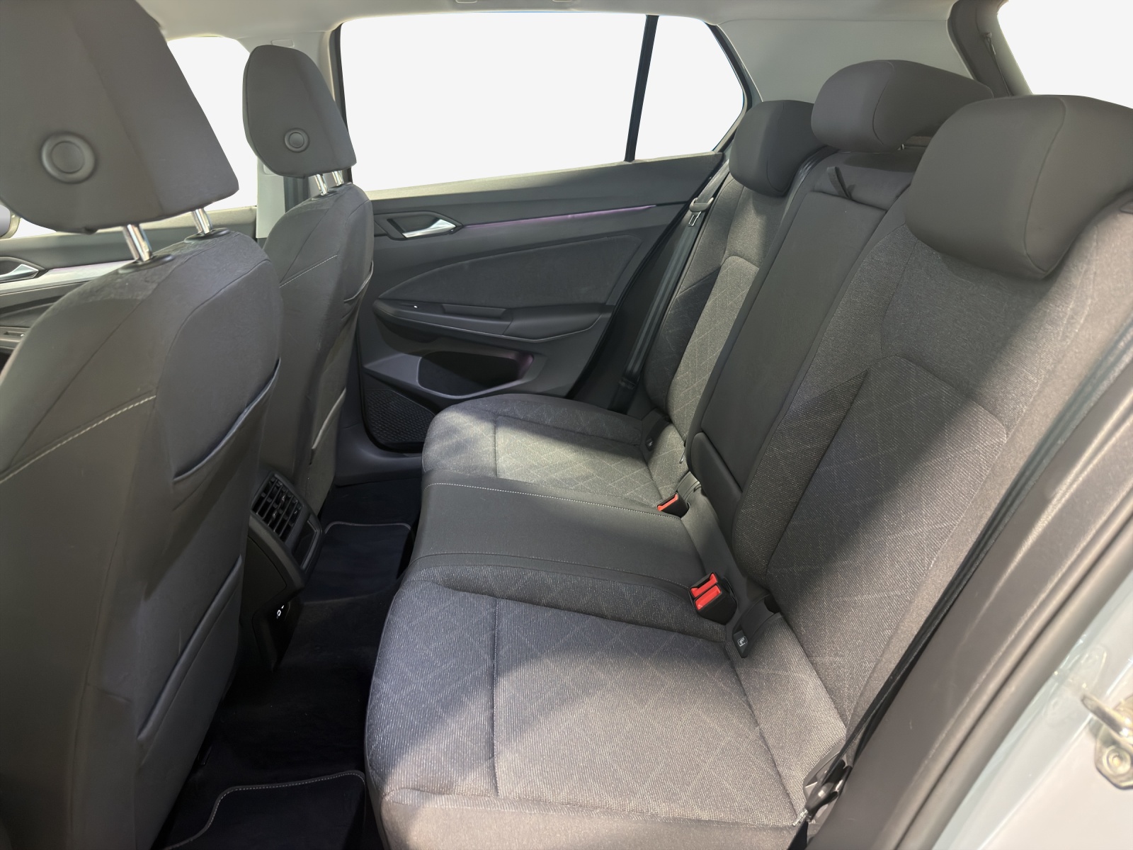VW Golf 1.0 eTSI mHEV ACTLife DSG-image-11
