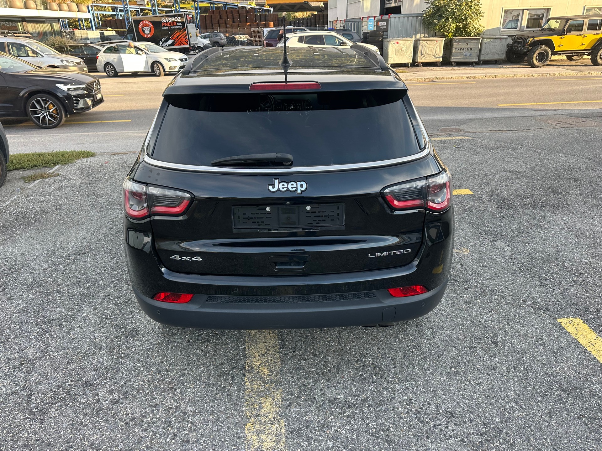 JEEP Compass 1.4 Turbo Limited AWD 9ATX-image-4