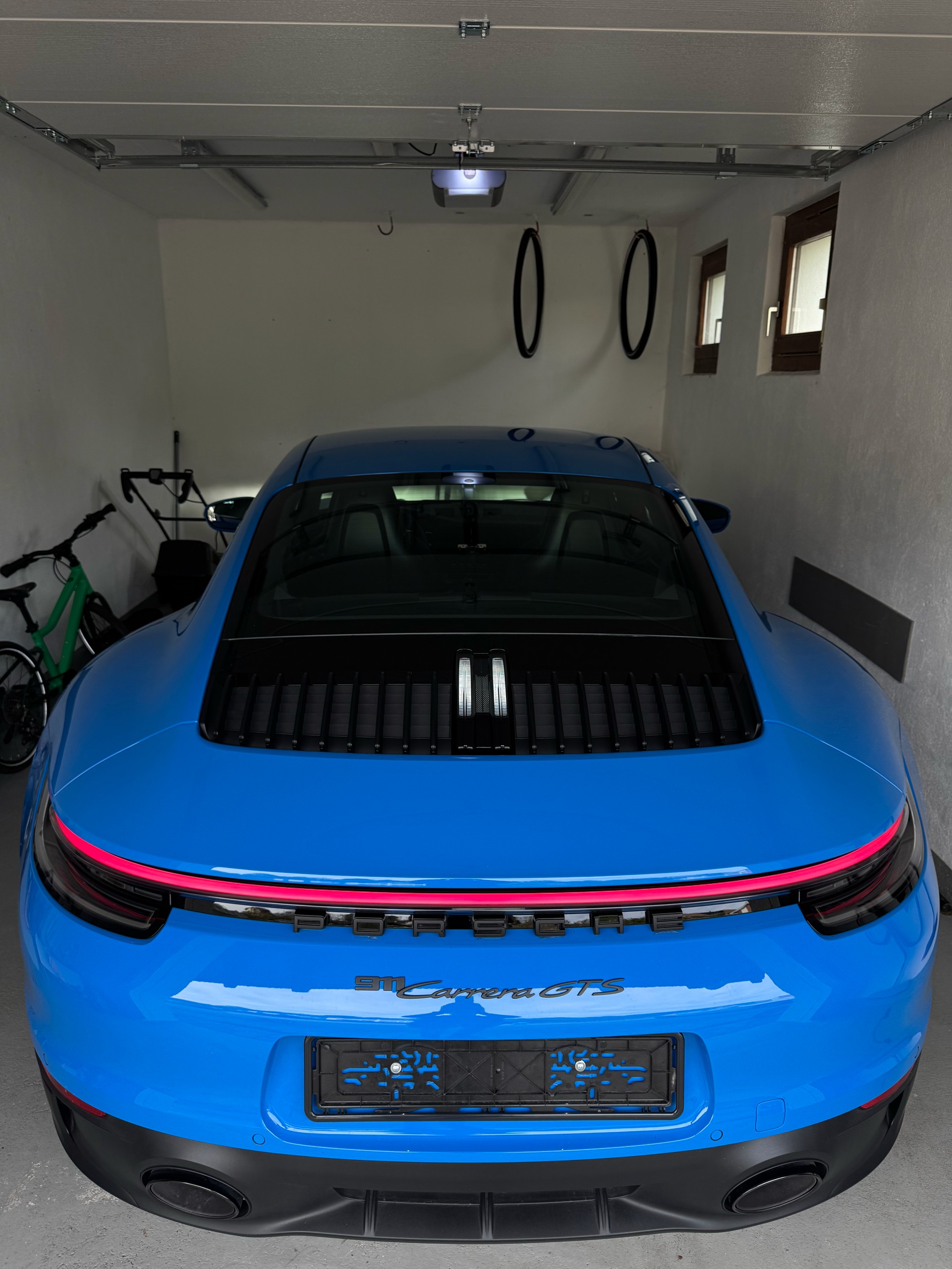 PORSCHE 3.0 Carrera GTS-image-3
