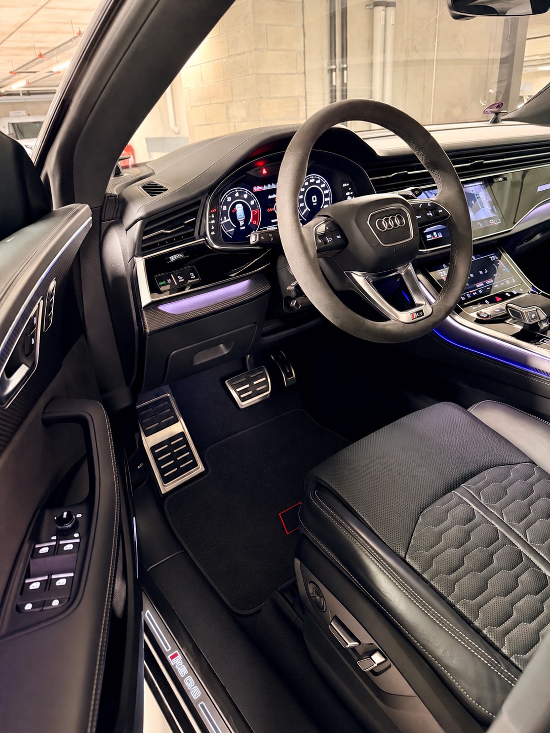 AUDI RSQ8 quattro tiptronic-image-7