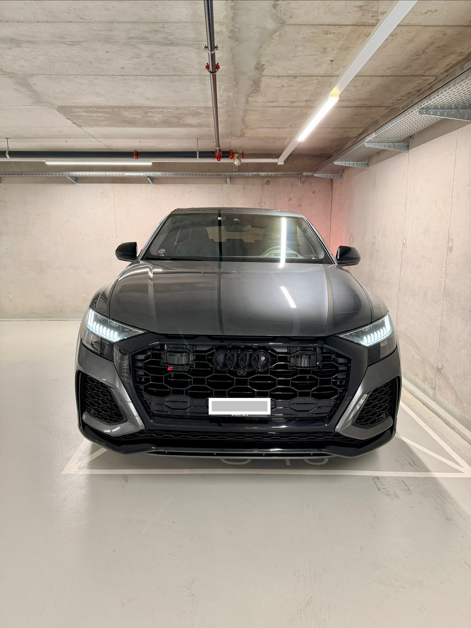 AUDI RSQ8 quattro tiptronic-image-16