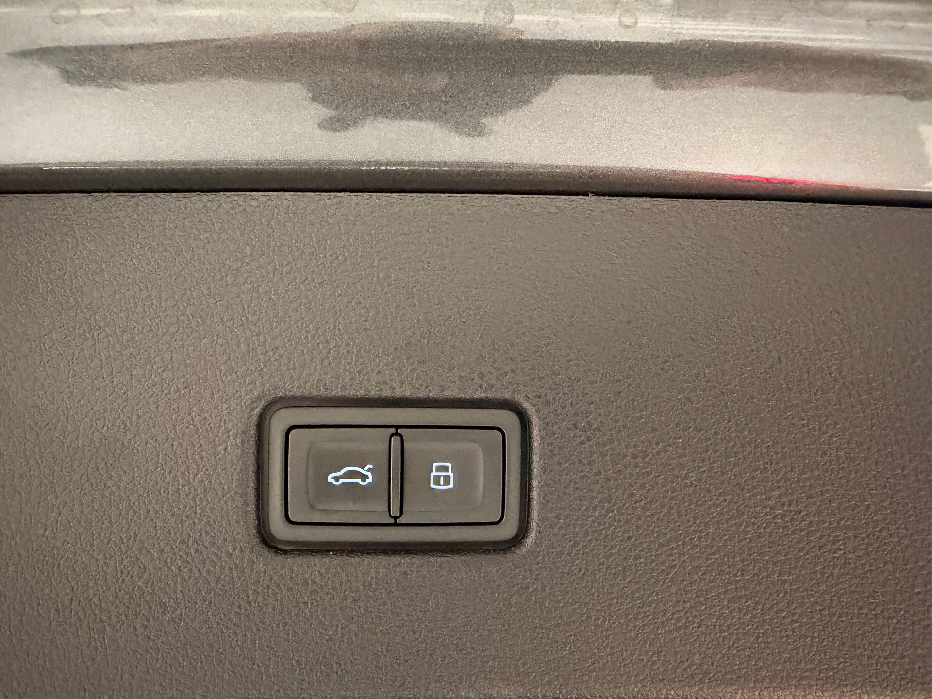 AUDI RSQ8 quattro tiptronic-image-20