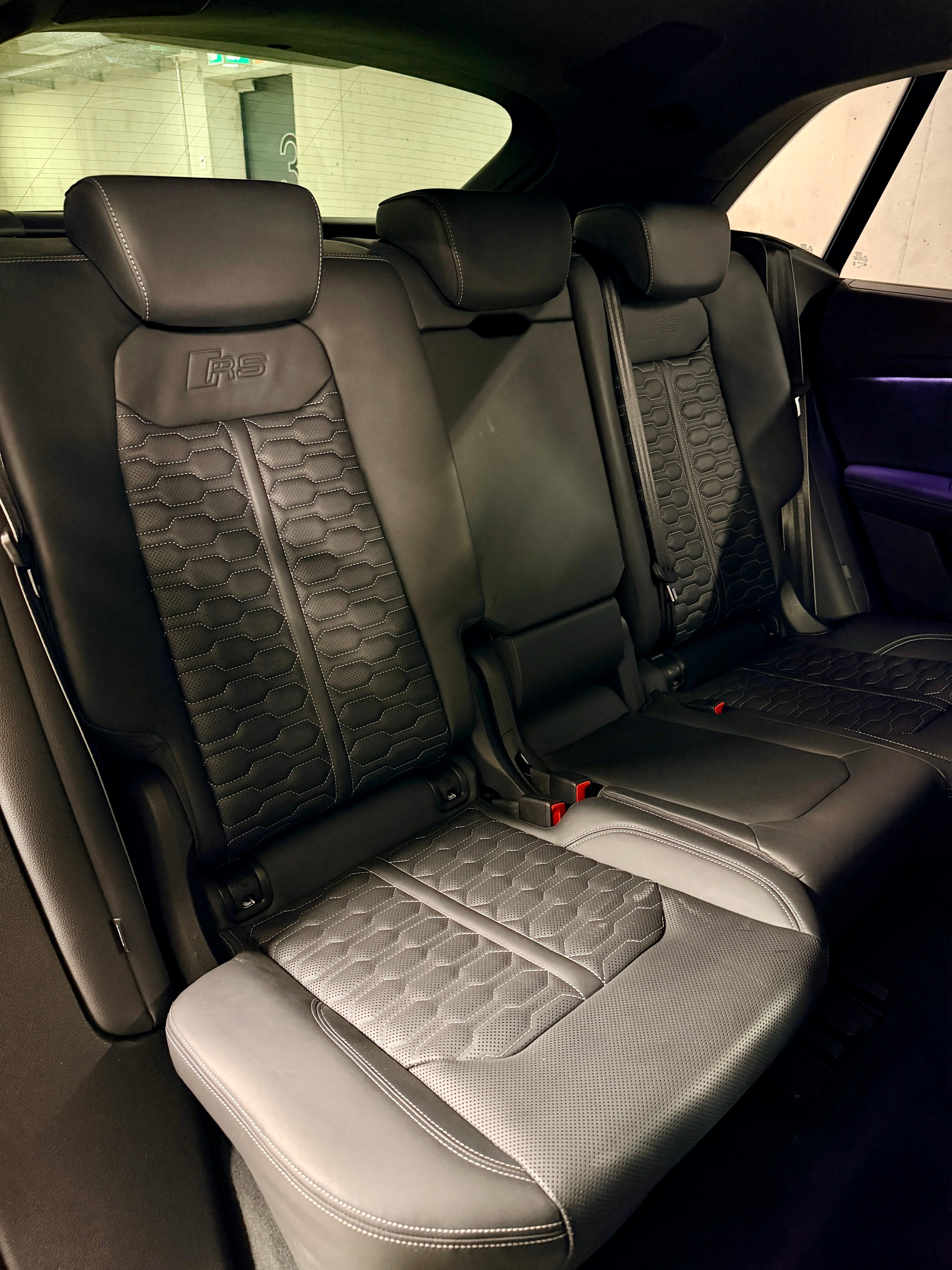 AUDI RSQ8 quattro tiptronic-image-23