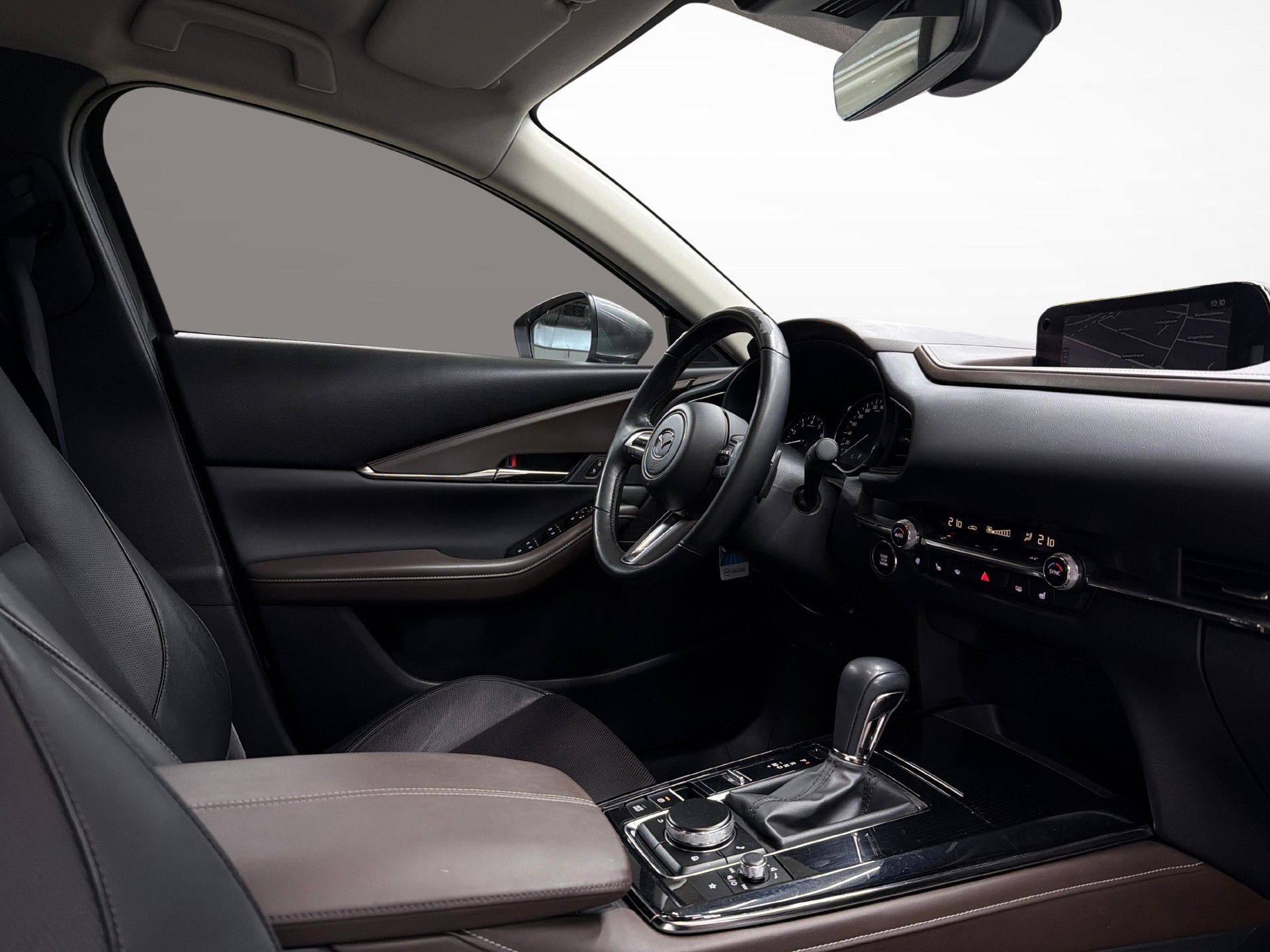 MAZDA CX-30 2.0 186 Revolution AWD-image-9