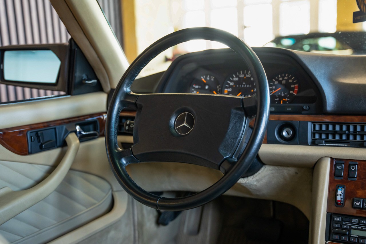 MERCEDES-BENZ 420 SEC Automatic-image-23