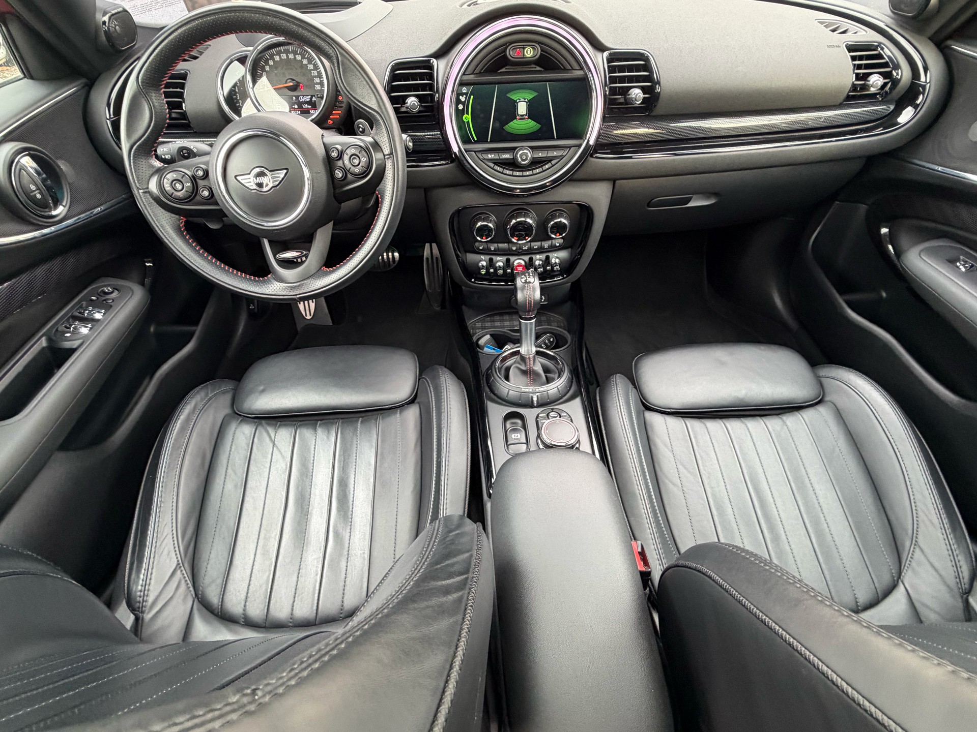 MINI Clubman Cooper S ALL4 Steptronic-image-11